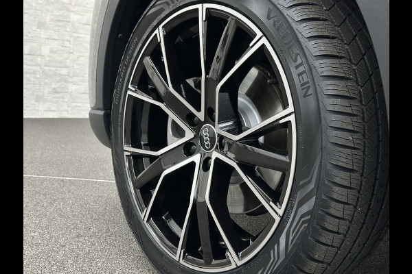 Audi Q3 45 TFSI e 245PK Hybrid | 96% SOH | Cruise Contol | Getint Glas | Dodehoek | Carplay | Navi | Chronos Grau | Side Assist |  30dkm! | 2022 | Rijklaarprijs incl. 12 mnd. Bovag Garantie.