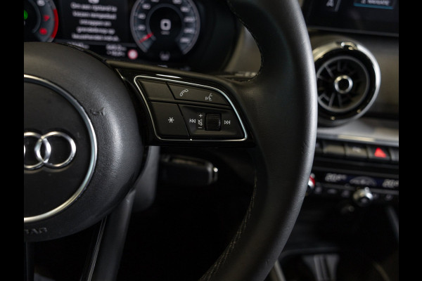 Audi Q2 35 TFSI S Edition / 150pk / Stoelverwarming / Achteruitrij camera / Adaptieve cruise control /