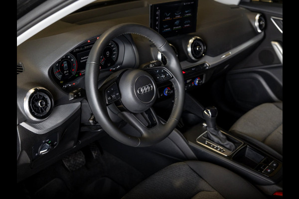 Audi Q2 35 TFSI S Edition / 150pk / Stoelverwarming / Achteruitrij camera / Adaptieve cruise control /