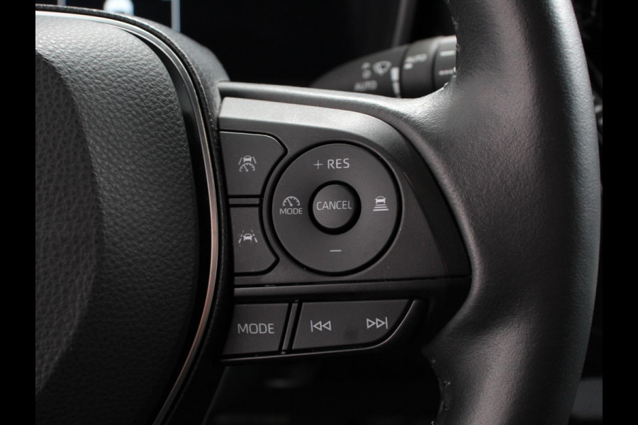 Toyota Corolla Touring Sports Automaat Hybrid 140 Active | Navigatie | Apple Carplay/Android Auto | Climate Control | Cruise Control Adaptive | 17"Lichtmetalen velgen | Camera