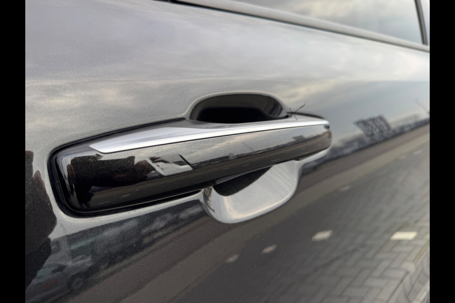 Lynk & Co 01 1.5 Bomvol Black Edition 261PK 360°Camera trekhaak