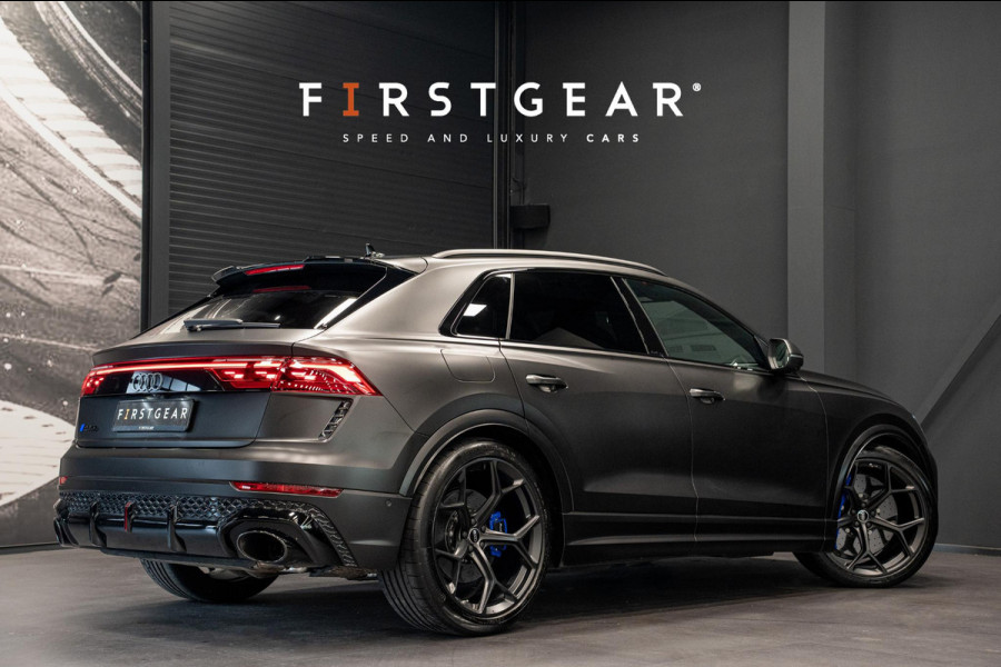 Audi Q8 4.0 TFSI RS Q8 quattro Performance *Achteras-besturing / Standkachel / Panorama / Bang & Olufsen / Stoelventilatie & massage / HUD*
