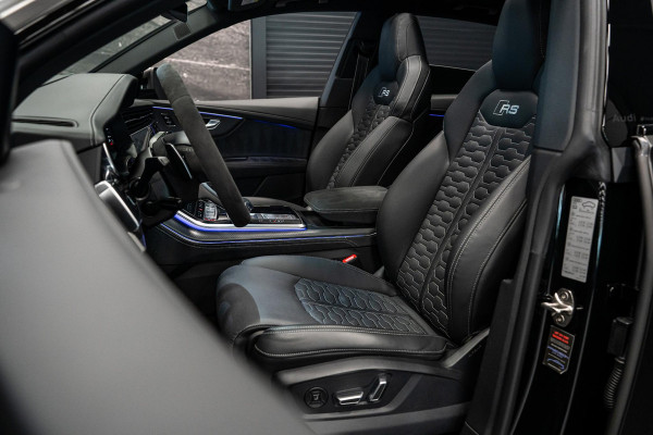 Audi Q8 4.0 TFSI RS Q8 quattro Performance *Achteras-besturing / Standkachel / Panorama / Bang & Olufsen / Stoelventilatie & massage / HUD*