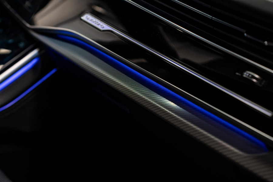 Audi Q8 4.0 TFSI RS Q8 quattro Performance *Achteras-besturing / Standkachel / Panorama / Bang & Olufsen / Stoelventilatie & massage / HUD*