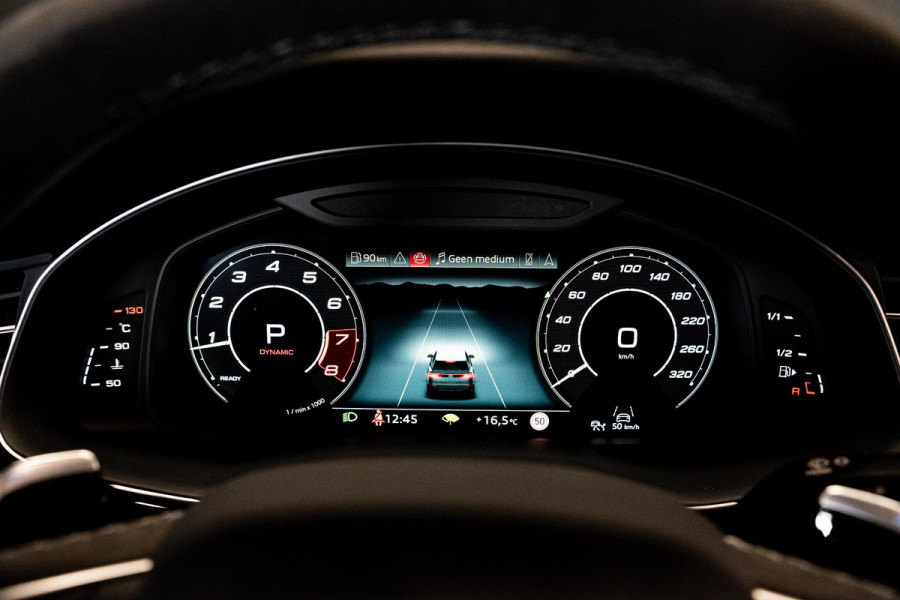 Audi Q8 4.0 TFSI RS Q8 quattro Performance *Achteras-besturing / Standkachel / Panorama / Bang & Olufsen / Stoelventilatie & massage / HUD*