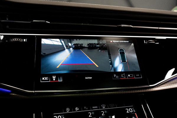 Audi Q8 4.0 TFSI RS Q8 quattro Performance *Achteras-besturing / Standkachel / Panorama / Bang & Olufsen / Stoelventilatie & massage / HUD*