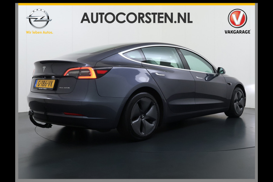 Tesla Model 3 Long Range AWD 75kWh Trekhaak AutoPilot Leeer Pano-dak Adaptive-Cruise Camera's Elektr.-Stuur+Stoelen+Spiegels+Geheugen+Easy-Ent Navi LED DAB Voorverwarmen interieur Keyless One-Pedal-Drive 4WD SOH 86% 1.000KG Trekgewicht Origineel Nederlandse Auto Fabrieksgarantie op Accu en Motor tot 19-12-2027/192.00km € 60.430 nieuw!