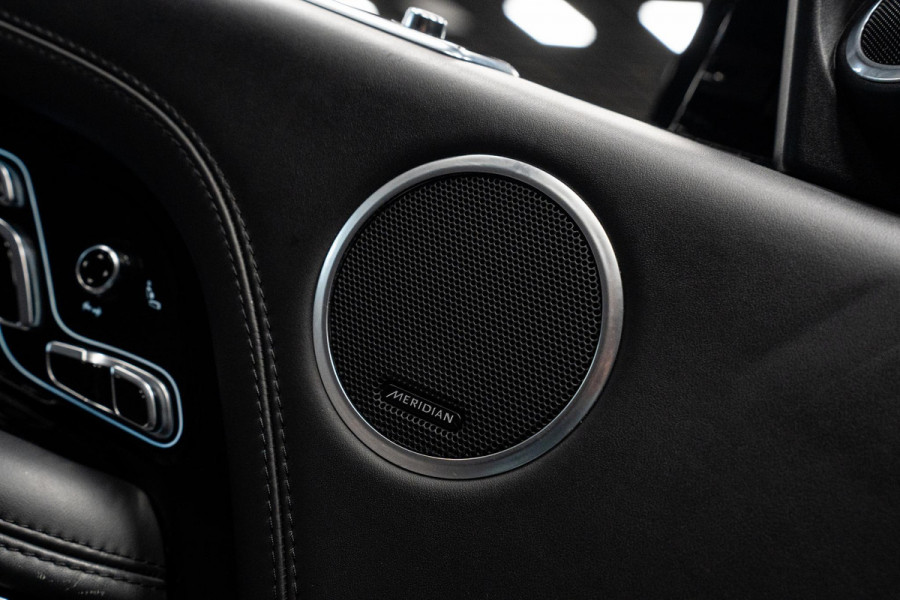 Land Rover Range Rover 3.0 TDV6 Autobiography *Meridian / Panoramadak / Stoelventilatie / Massage / Standkachel / Carplay / Head-up