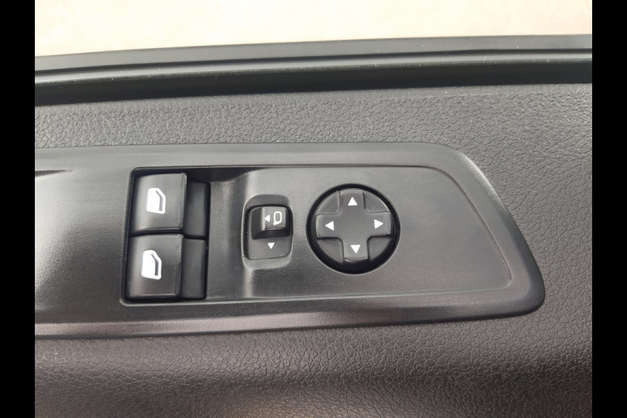 Renault Trafic -E-Tech /Citroen e-Jumpy XL L3 75kWh SNELLADER Rolstoelauto / Rolstoelbus 7-Persoons met Bodemverlaging