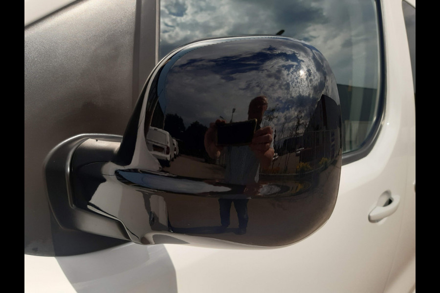 Renault Trafic -E-Tech /Citroen e-Jumpy XL L3 75kWh SNELLADER Rolstoelauto / Rolstoelbus 7-Persoons met Bodemverlaging