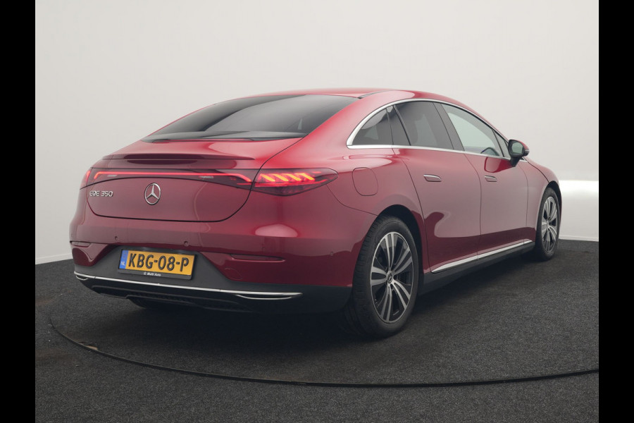 Mercedes-Benz EQE 350 Advantage 89 kWh 293pk Dealer O.H. | Adaptive Cruise | Luchtvering | Burmester Audio | Digital Light | 360 Camera | Lederen Sportstoelen Memory & Verwarmd | Sfeerverlichting | Keyless | Apple Carplay | Virtual | Navigatie |