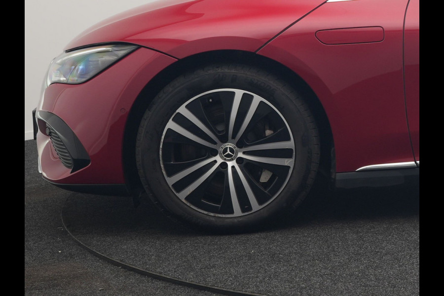 Mercedes-Benz EQE 350 Advantage 89 kWh 293pk Dealer O.H. | Adaptive Cruise | Luchtvering | Burmester Audio | Digital Light | 360 Camera | Lederen Sportstoelen Memory & Verwarmd | Sfeerverlichting | Keyless | Apple Carplay | Virtual | Navigatie |