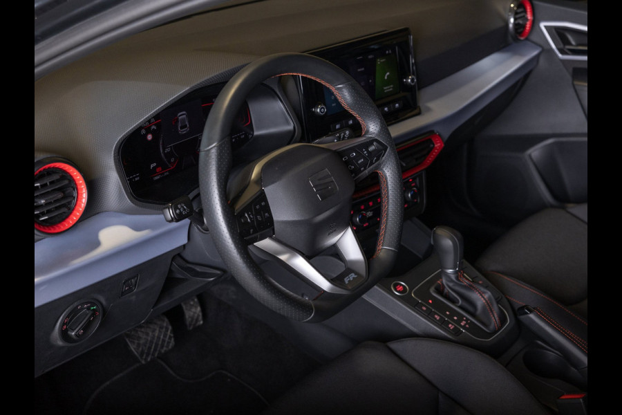 Seat Ibiza 1.0 EcoTSI FR Business Connect / 115pk / Achteruitrijcamera / Apple Carplay / Airco / Stoelverwarming