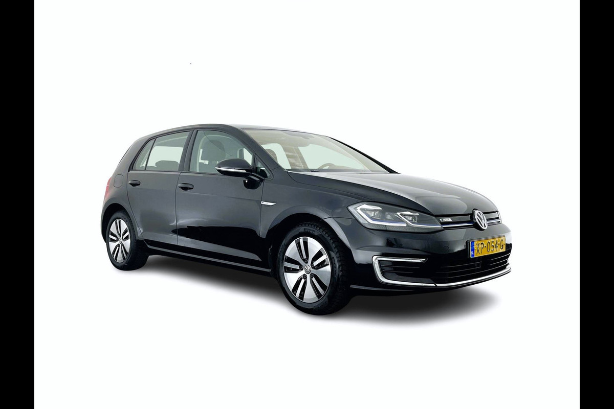 Volkswagen e-Golf {SOH-88%} (INCL-BTW) *HEATPUMP | ADAPTIVE-CRUISE | FULL-LED | DIGI-COCKPIT | NAVI-FULLMAP | CAMERA | KEYLESS | ECC | CCS-FASTLOADER | PDC | 16''ALU*