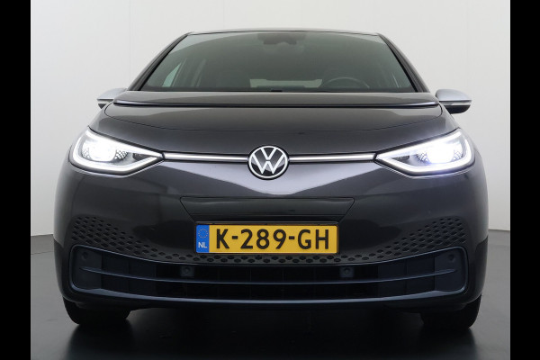 Volkswagen ID.3 First Max 62kWh Pano-dak 20"lm Head-Up-Display Adap.Cruise Camera Elek.Stoelen Navi Ecc Keyless Advanced Head-Up Matrix-Led SOH 91% Ergo Active Stoelen+Stuur+Stoelverwarming Led-a-licht dynamisch Apple Carplay Android Auto Dodehoek detector Dealeronderhouden Origineel Nederlandse Auto € 49.175,- nieuw!