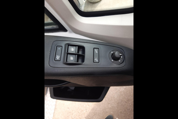 Citroën Jumper /Peugeot Boxer HDi 140 Pk L2H2 Airco Cruise control Navigatie
