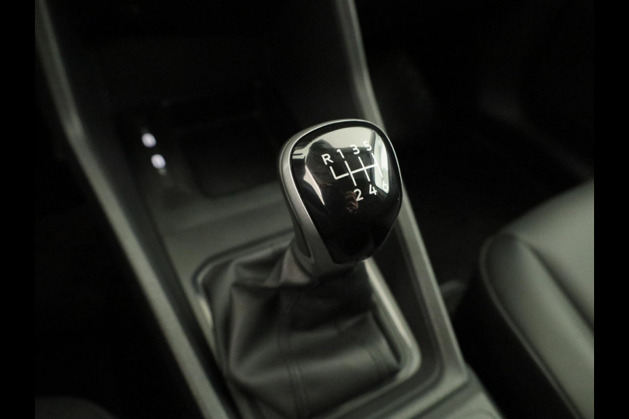 Volkswagen Caddy Cargo 2.0 TDI 75KW 102PK | Trekhaak | Navi | Lichtmetalen velgen