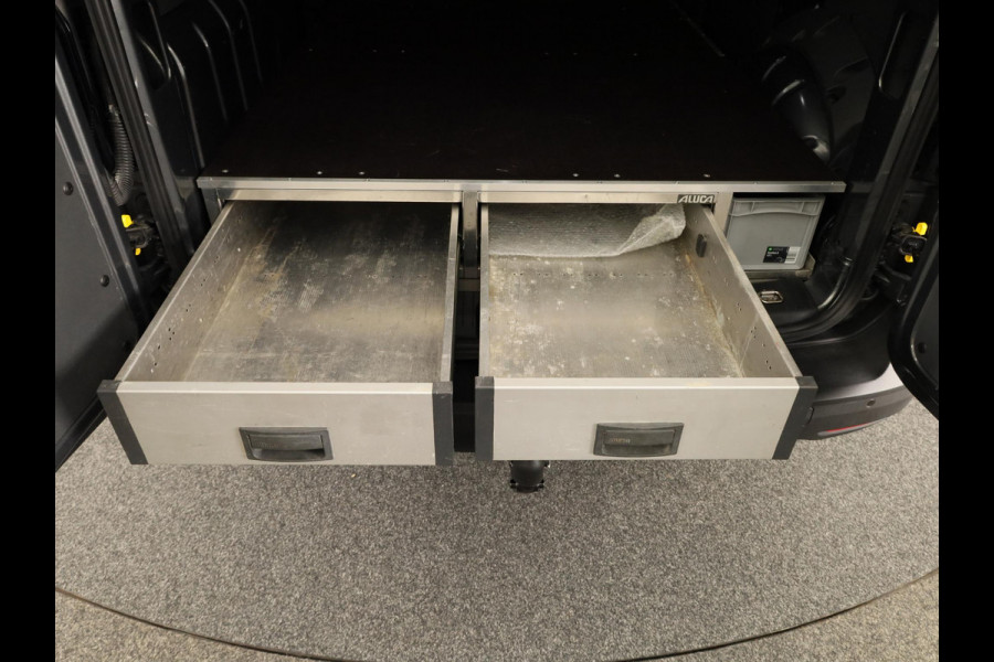 Volkswagen Caddy Cargo 2.0 TDI 75KW 102PK | Trekhaak | Navi | Lichtmetalen velgen