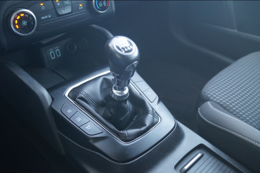 Ford Focus Wagon 1.0 EcoBoost Trend Edition Business -NAVI-CAM-