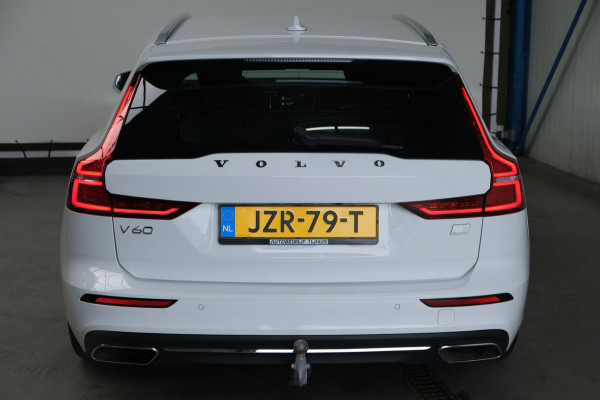 Volvo V60 2.0 T6 Recharge AWD Inscription - Airco, Cruise, PDC, Camera, Carplay, Trekhaak.