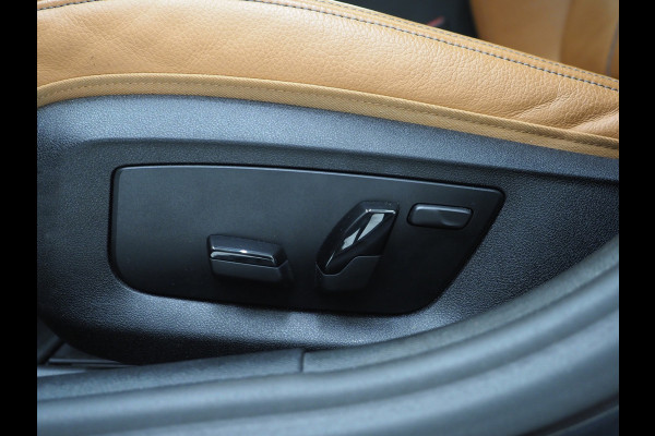 BMW 5 Serie Touring 530e xDrive | Panoramadak | Leder | Sfeerlicht | Carplay | Camera | Stoelverwarming