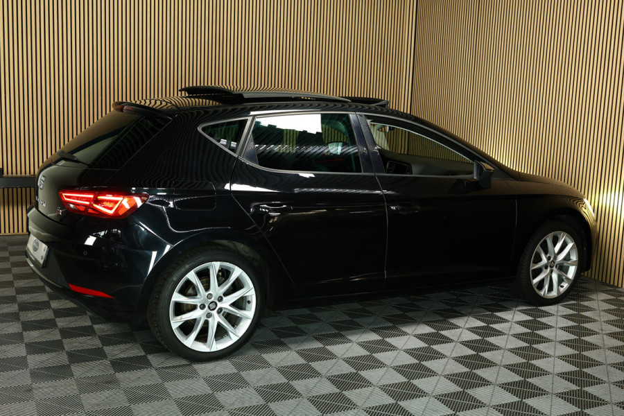 Seat Leon 1.4 TS ACT FR Top Uitvoering PANODAK NAVI 017