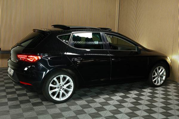 Seat Leon 1.4 TS ACT FR Top Uitvoering PANODAK NAVI 017
