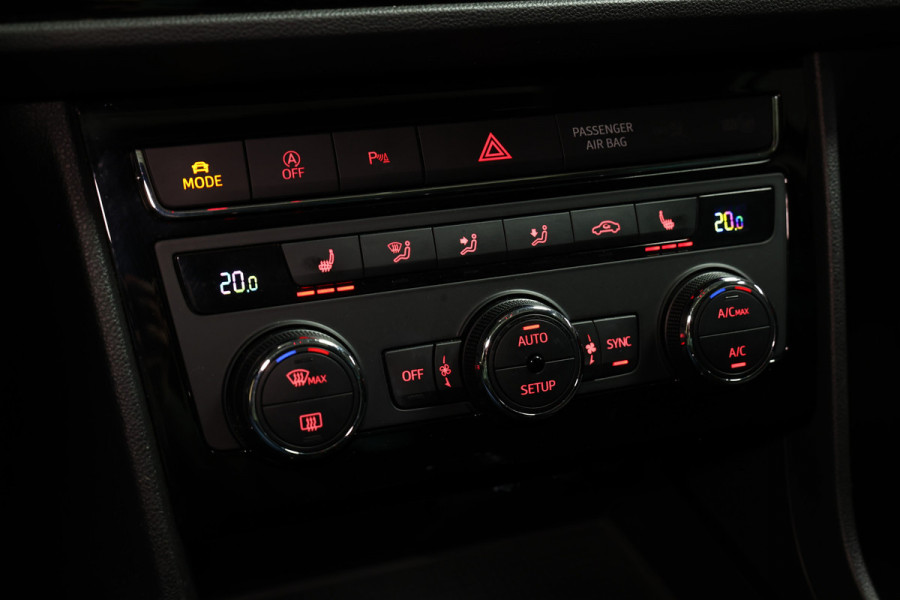 Seat Leon 1.4 TS ACT FR Top Uitvoering PANODAK NAVI 017