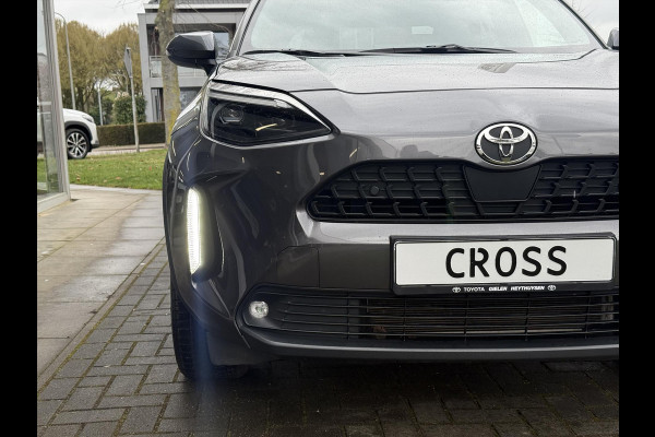 Toyota Yaris Cross 1.5 Hybrid First Edition Plus | Parkeersensoren, Stoel + Stuurverwarming, Groot scherm, Keyless, 17 inch