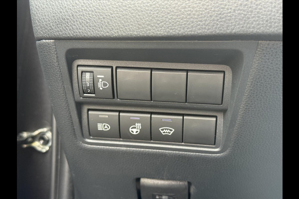 Toyota Yaris Cross 1.5 Hybrid First Edition Plus | Parkeersensoren, Stoel + Stuurverwarming, Groot scherm, Keyless, 17 inch