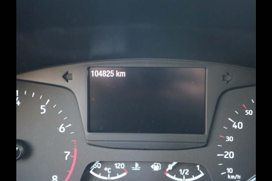 Ford Fiesta 1.0 ST-Line / Apple Carplay