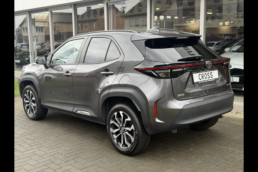 Toyota Yaris Cross 1.5 Hybrid First Edition Plus | Parkeersensoren, Stoel + Stuurverwarming, Groot scherm, Keyless, 17 inch
