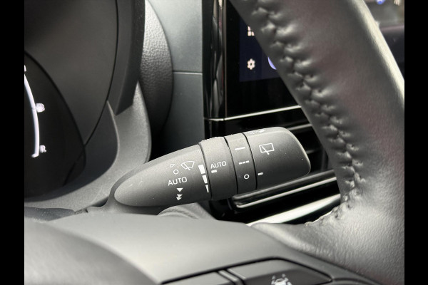 Toyota Yaris Cross 1.5 Hybrid First Edition Plus | Parkeersensoren, Stoel + Stuurverwarming, Groot scherm, Keyless, 17 inch