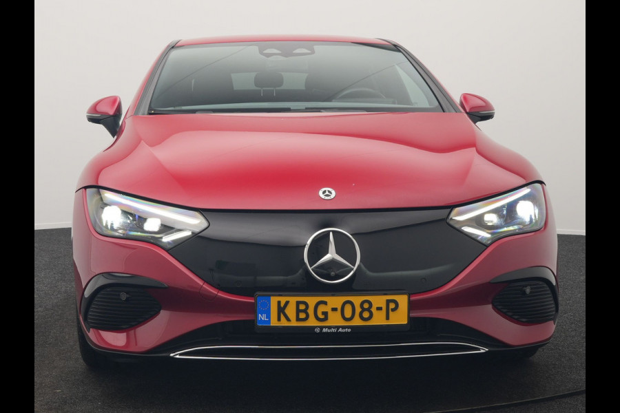 Mercedes-Benz EQE 350 Advantage 89 kWh 293pk Dealer O.H. | Adaptive Cruise | Luchtvering | Burmester Audio | Digital Light | 360 Camera | Lederen Sportstoelen Memory & Verwarmd | Sfeerverlichting | Keyless | Apple Carplay | Virtual | Navigatie |