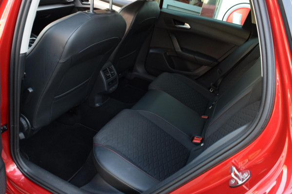Seat Leon Sportstourer 1.5 eTSI FR|Cam.|Trekh.|ACC|Stoel+stuurverw.