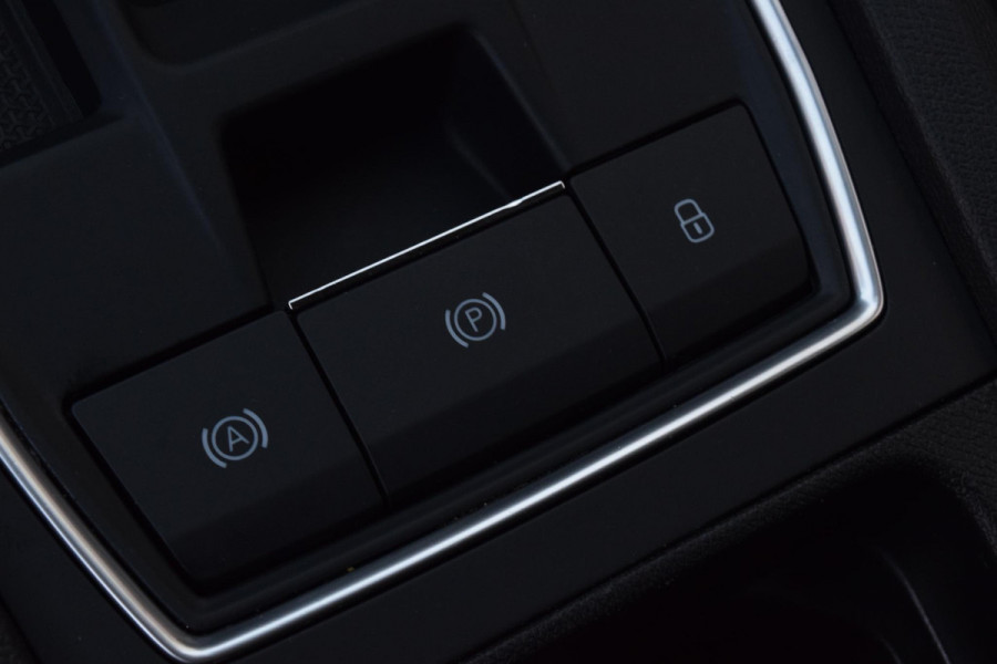 Seat Leon Sportstourer 1.5 eTSI FR|Cam.|Trekh.|ACC|Stoel+stuurverw.