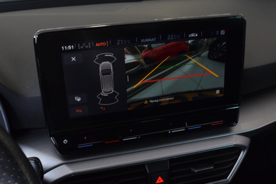 Seat Leon Sportstourer 1.5 eTSI FR|Cam.|Trekh.|ACC|Stoel+stuurverw.