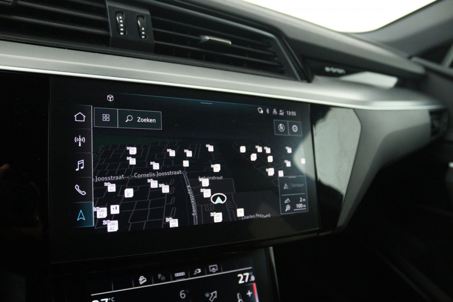 Audi e-tron 55 quattro S edition 95 kWh (TREKHAAK, B&O SOUND, SOH 92%, STOEL/STUUR VERWARMING, CRUISE ADAPTIEF, ELEKTR STOELEN)