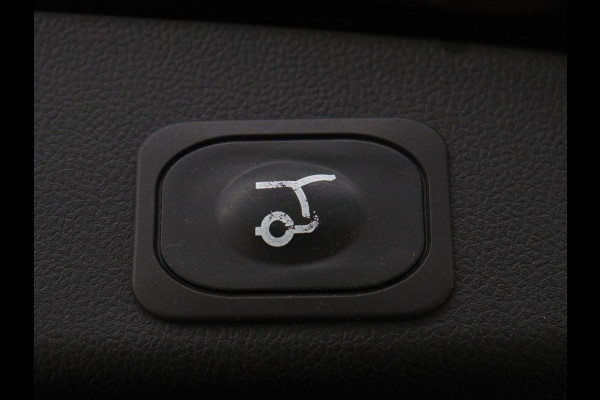 Ford Focus 1.0 EcoBoost Hybrid ST Line X | 51.500km NAP | Camera | Carplay | B&O Sound | Keyless | Full LED | Navigatie | Digital Cockpit | Climate control | Cruise control