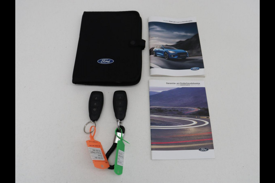 Ford Focus 1.0 EcoBoost Hybrid ST Line X | 51.500km NAP | Camera | Carplay | B&O Sound | Keyless | Full LED | Navigatie | Digital Cockpit | Climate control | Cruise control