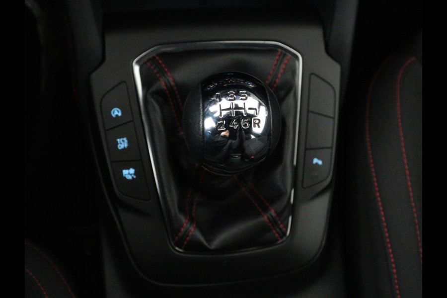 Ford Focus 1.0 EcoBoost Hybrid ST Line X | 51.500km NAP | Camera | Carplay | B&O Sound | Keyless | Full LED | Navigatie | Digital Cockpit | Climate control | Cruise control