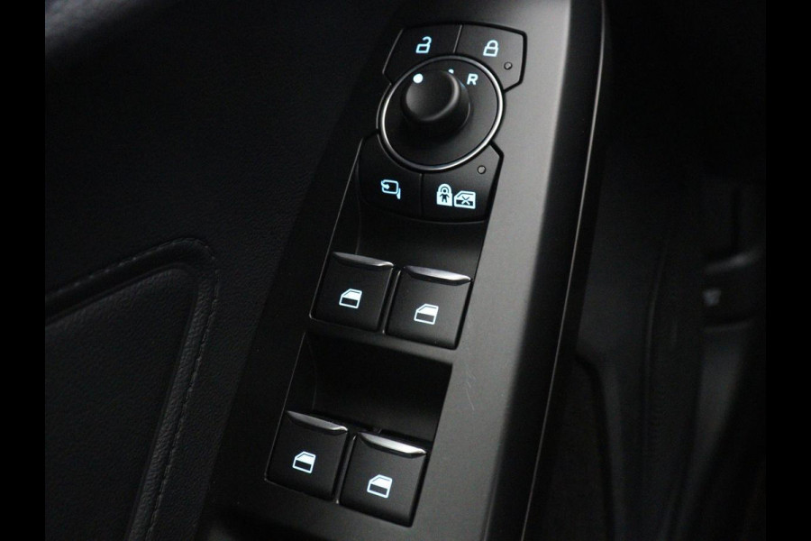 Ford Focus 1.0 EcoBoost Hybrid ST Line X | 51.500km NAP | Camera | Carplay | B&O Sound | Keyless | Full LED | Navigatie | Digital Cockpit | Climate control | Cruise control