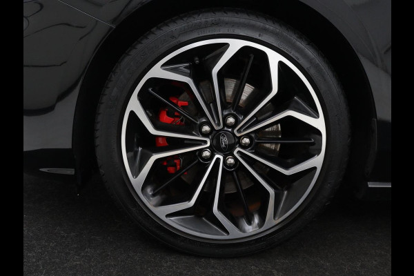 Ford Focus 1.0 EcoBoost Hybrid ST Line X | 51.500km NAP | Camera | Carplay | B&O Sound | Keyless | Full LED | Navigatie | Digital Cockpit | Climate control | Cruise control