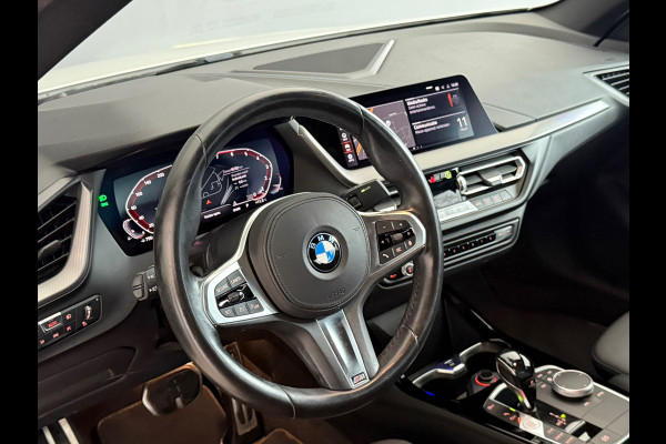 BMW 2 Serie Gran Coupé 218i M Sport Executive Navi|Camera|Carplay|Dealer Onderhouden