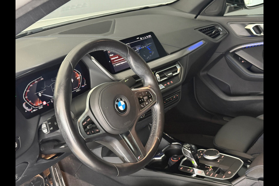 BMW 2 Serie Gran Coupé 218i M Sport Executive Navi|Camera|Carplay|Dealer Onderhouden