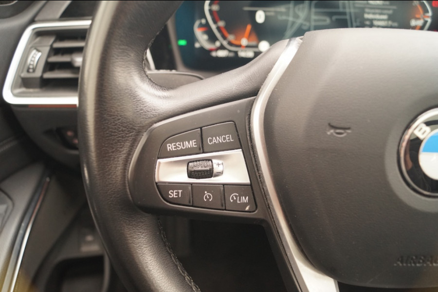 BMW 3 Serie Touring 320i 184pk Business Edition Plus -PANO-LEER-