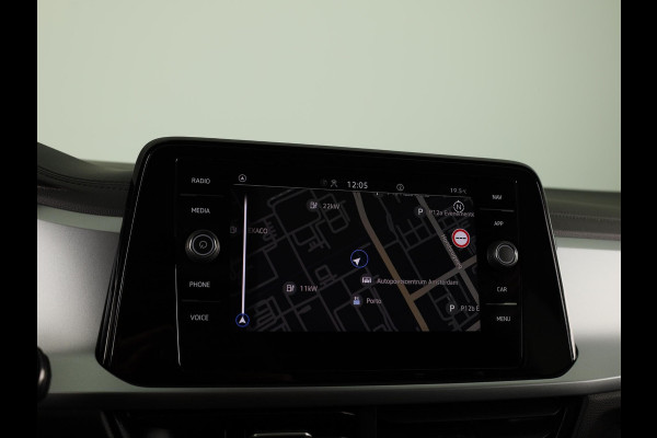 Volkswagen T-Roc 1.5 TSI Life Edition 150 PK | Automaat (DSG) | Navigatie | Extra getint glas | Verlengde garantie