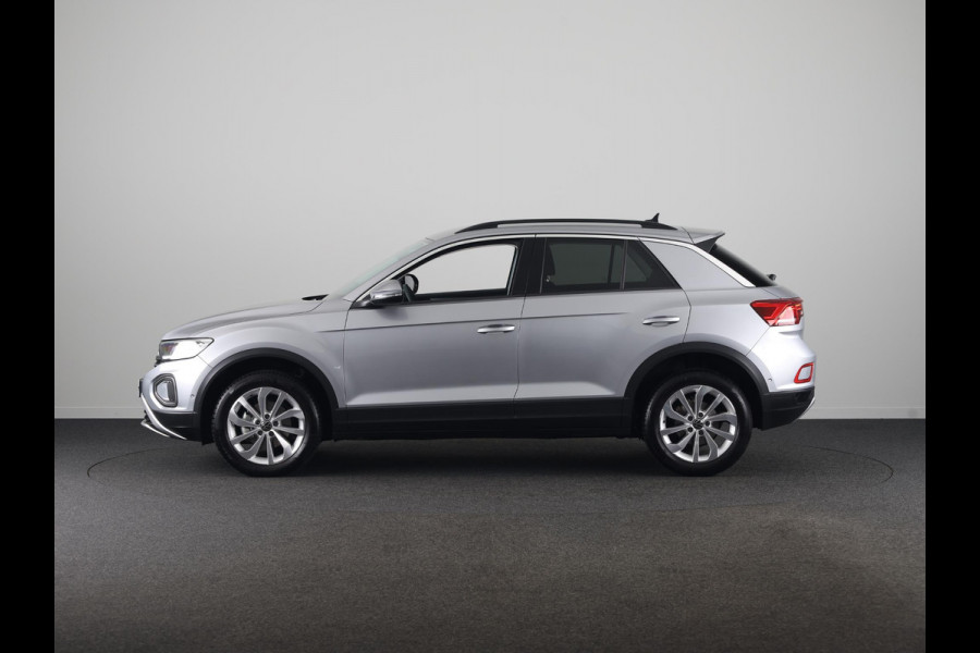 Volkswagen T-Roc 1.5 TSI Life Edition 150 PK | Automaat (DSG) | Navigatie | Extra getint glas | Verlengde garantie