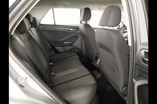 Volkswagen T-Roc 1.5 TSI Life Edition 150 PK | Automaat (DSG) | Navigatie | Extra getint glas | Verlengde garantie