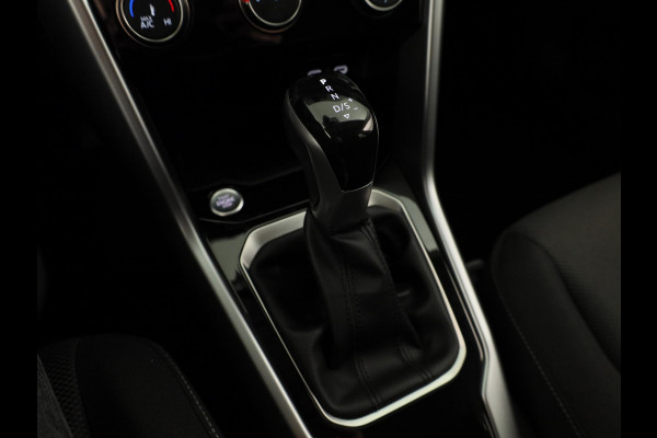 Volkswagen T-Roc 1.5 TSI Life Edition 150 PK | Automaat (DSG) | Navigatie | Extra getint glas | Verlengde garantie